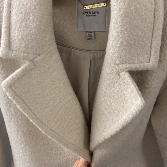 White Peacoat - Picture 8 of 9